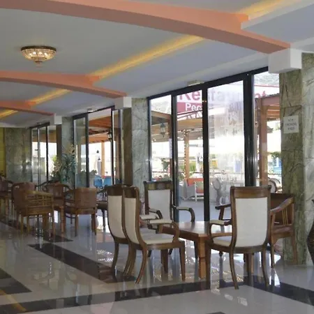 Eri Beach&village 4*