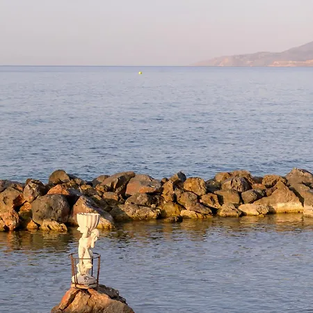Hotell Eri Beach&village